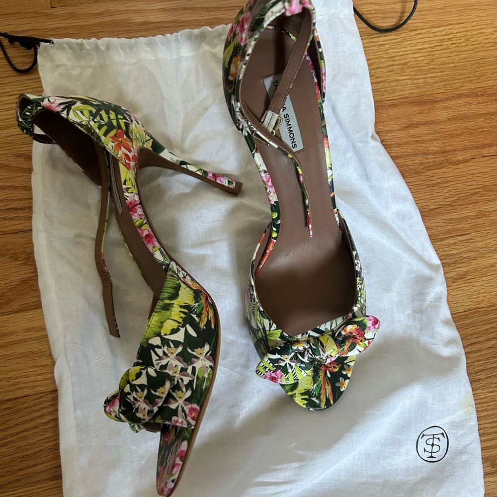 Tabitha Simmons floral pumps - Picture 2 of 3